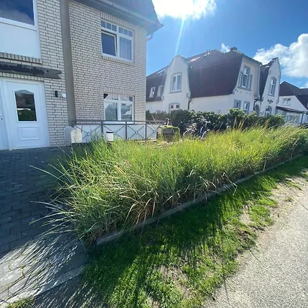 Helle Mit Sonniger Terrasse Apartment Wenningstedt-Braderup